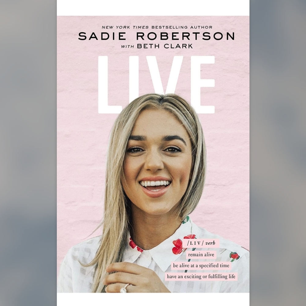 SADIE ROBERTSON- LIVE